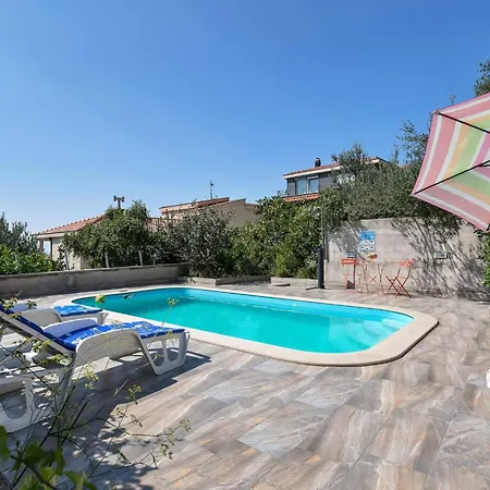 In Zelenka Mit Gemeinschaftspool By Interhome 아파트 *