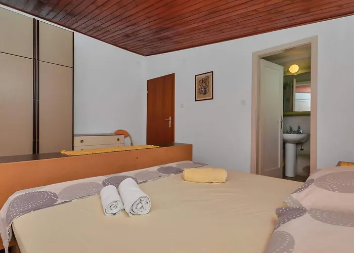 In Zelenka Mit Gemeinschaftspool By Interhome Veliko Brdo (Makarska)