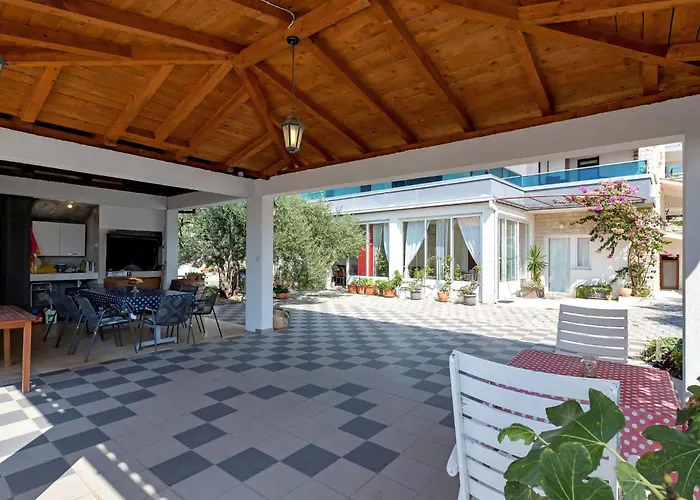 In Zelenka Mit Gemeinschaftspool By Interhome * Veliko Brdo (Makarska)