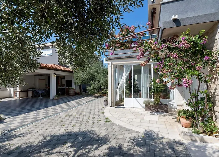 Lägenhet In Zelenka Mit Gemeinschaftspool By Interhome Veliko Brdo (Makarska)