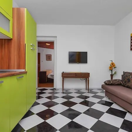 In Zelenka Mit Gemeinschaftspool By Interhome Apartman